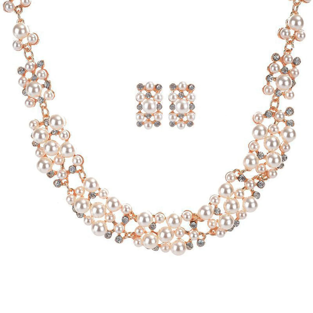 Bohemian Pearl Flower Pendant Necklace – Elegant Choker for Women