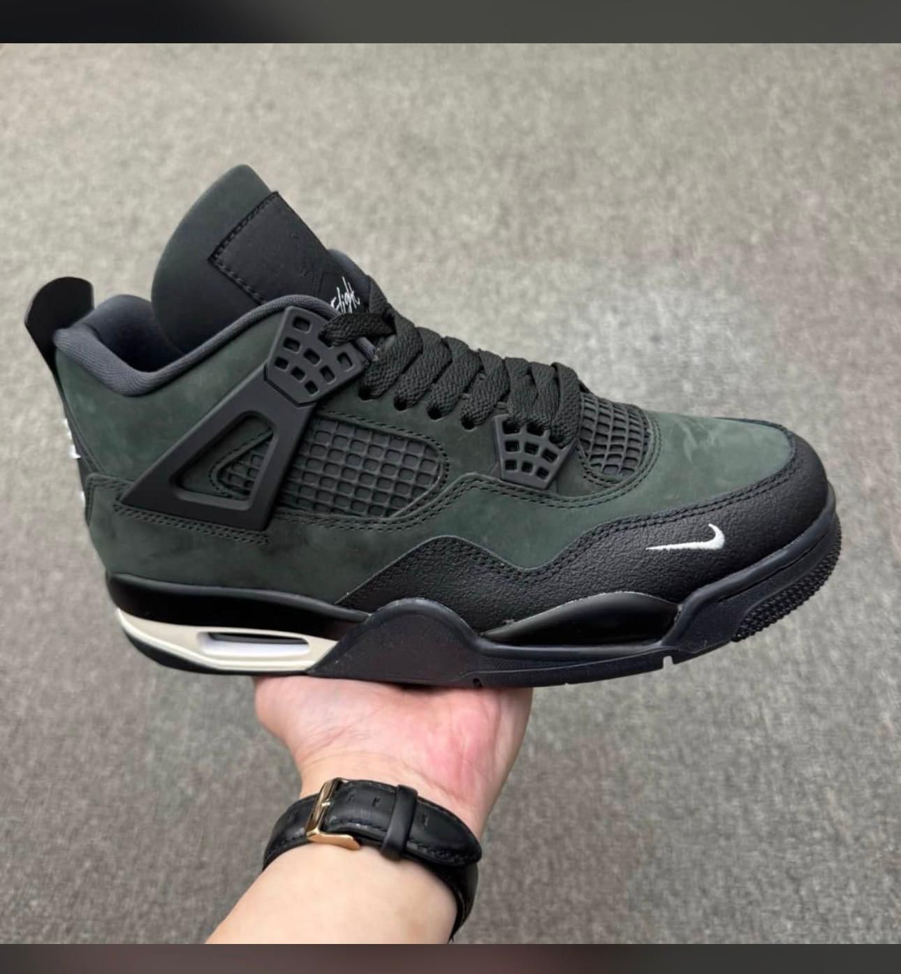 Air Jordan 4 Retro "Olive Black"